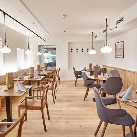 Hotel Maxlhaid Wels Bagian luar foto