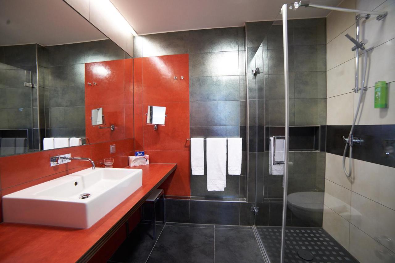 Hotel Maxlhaid Wels Bagian luar foto