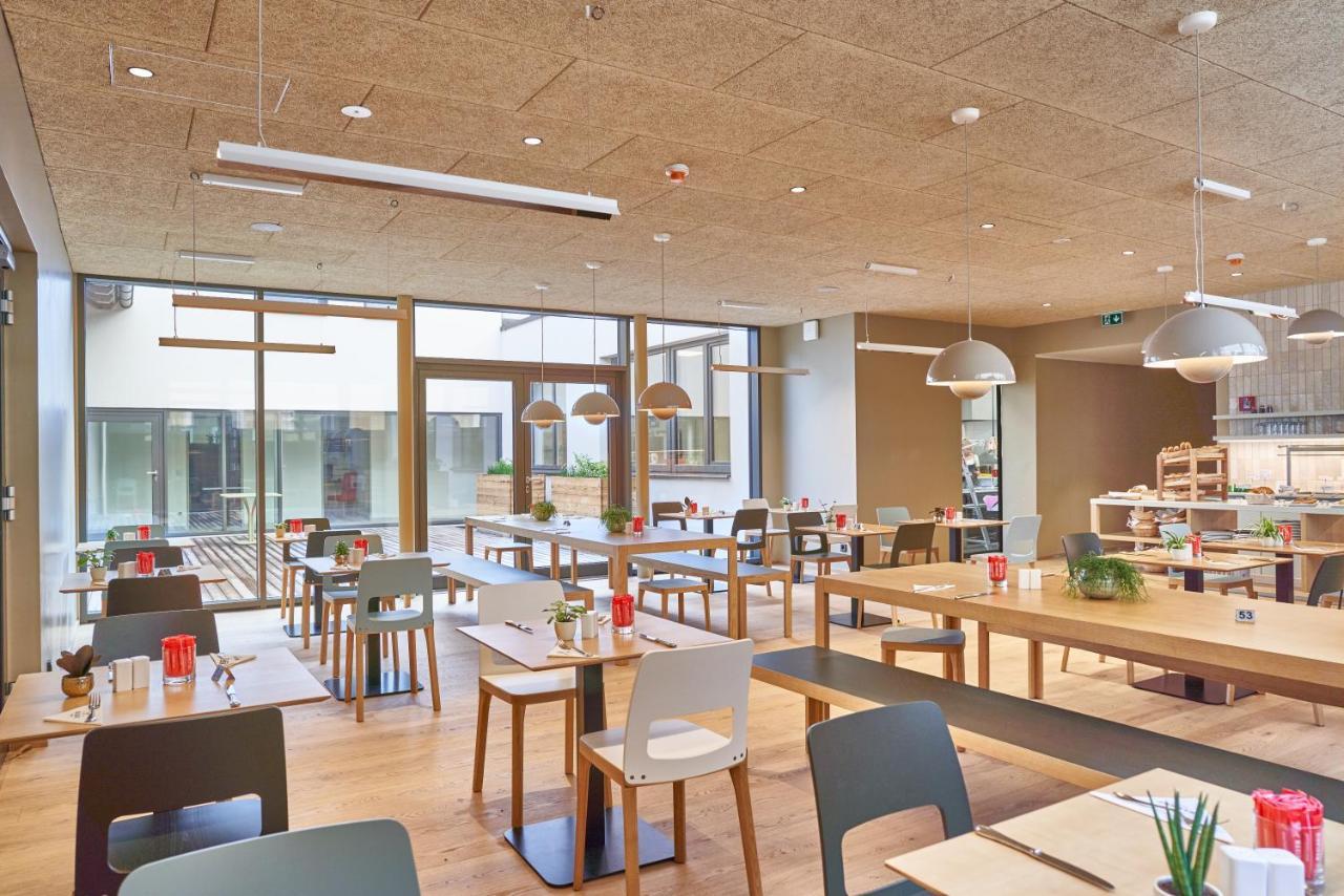 Hotel Maxlhaid Wels Bagian luar foto