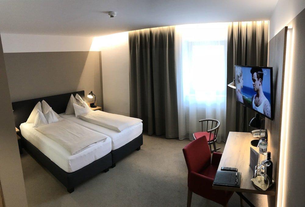 Hotel Maxlhaid Wels Bagian luar foto
