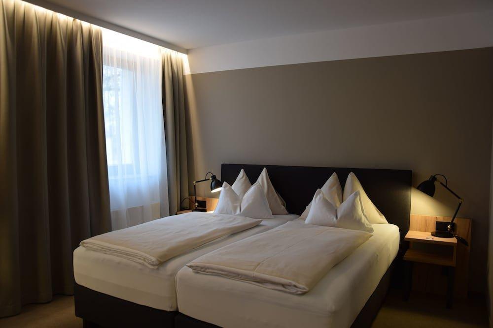 Hotel Maxlhaid Wels Bagian luar foto