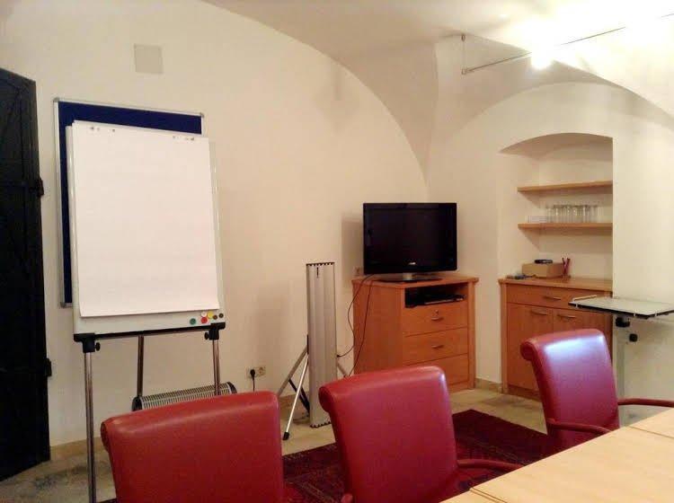 Hotel Maxlhaid Wels Bagian luar foto