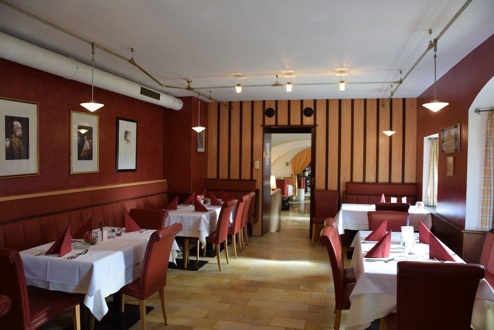 Hotel Maxlhaid Wels Bagian luar foto