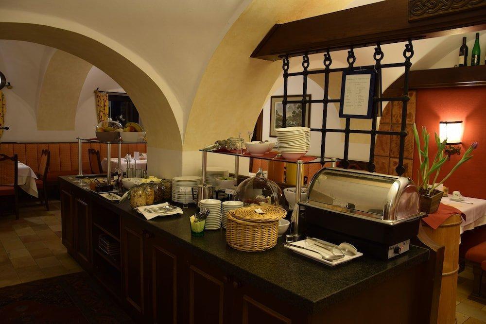 Hotel Maxlhaid Wels Bagian luar foto