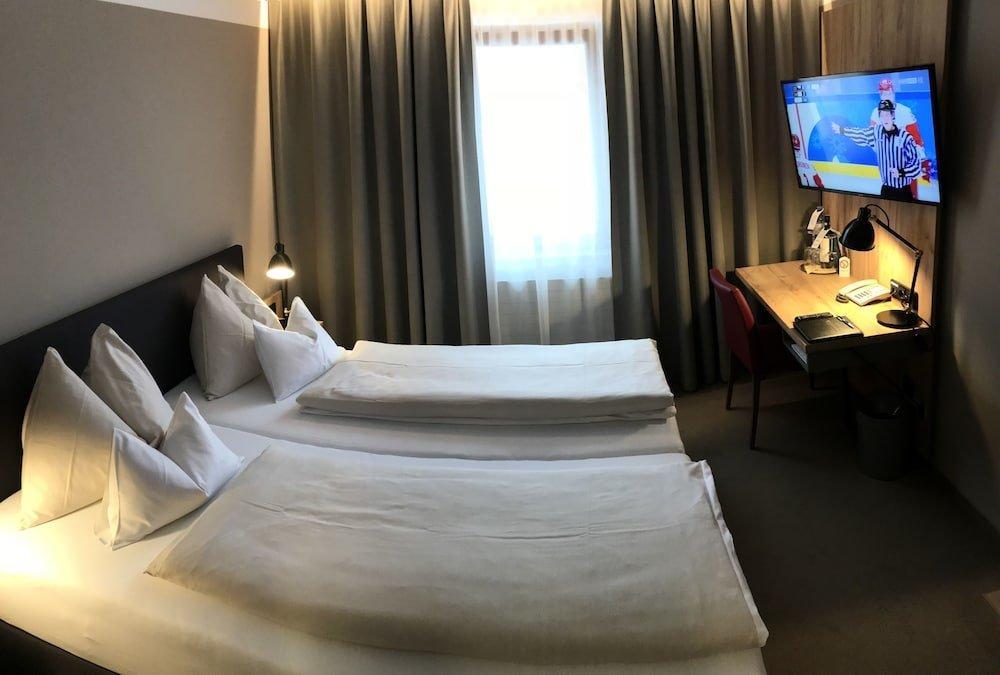 Hotel Maxlhaid Wels Bagian luar foto