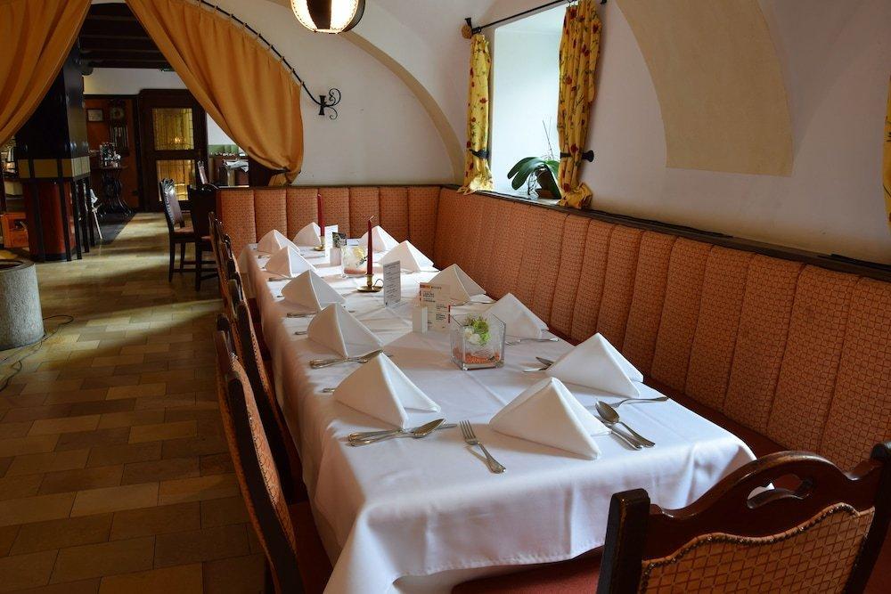 Hotel Maxlhaid Wels Bagian luar foto