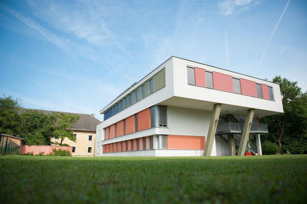 Hotel Maxlhaid Wels Bagian luar foto