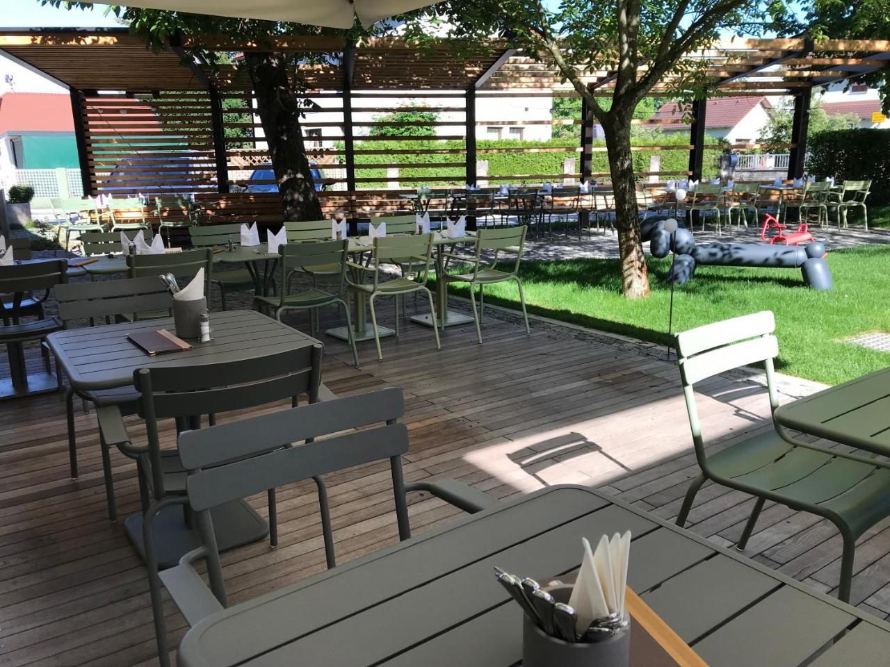 Hotel Maxlhaid Wels Bagian luar foto